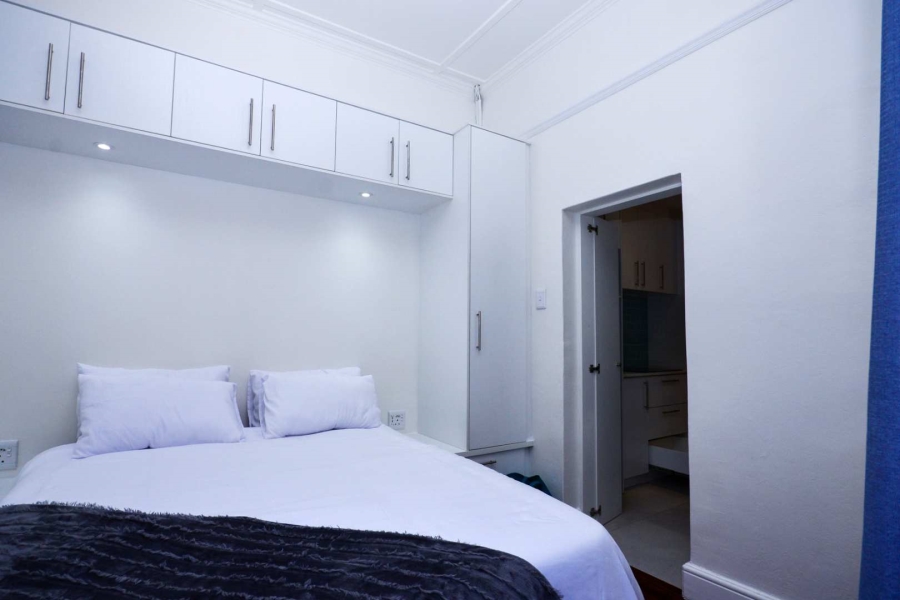 1 Bedroom Property for Sale in Camps Bay Western Cape